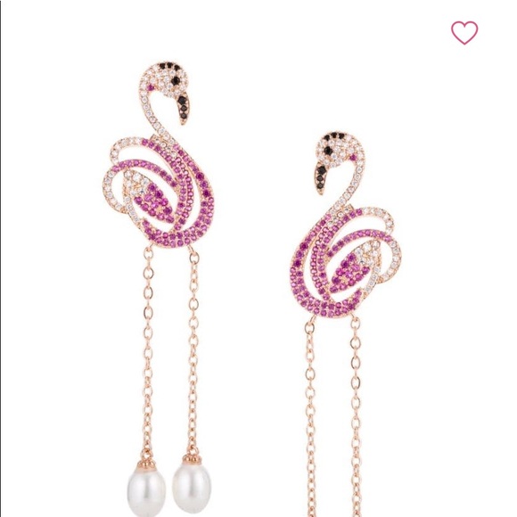 BOGO 1/2 OFF Pink Flamingo Drop Earrings - Picture 3 of 4